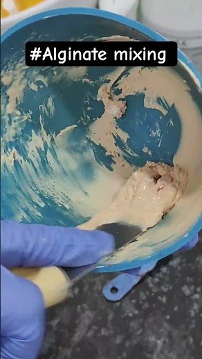 How to mix alginate impression material.#alginate #impression #dentalcrowns #dentist #dentistry