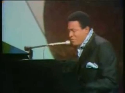 2.3K views · 210 reactions | Marvin Gaye 1968 - I Heard It Through The Grapevine ... ▶️ Listen this song: https://bestoldiesforever.topgreatsong.com/marvin-gaye-1968-i-heard-it-through-the-grapevine?utm_source=facebook&utm_medium=preel&utm_campaign=bestoldiesforever | Best Oldies Forever | Facebook