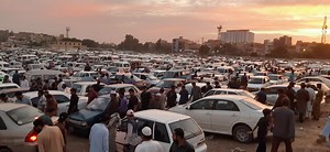 102K views · 535 shares | Sunday Car Market In Karachi | Toyota XLi / GLi 2019 | Used Cars Bazaar Karachi | Cars for Sale https://www.youtube.com/KarachiMarketUpdates Sunday Cars Market in Karachi | #Biggest Car Bazaar in #Karachi | Custom Paid #Cheap Cars in Sunday Car Market | Karachi Market Updates | KMU #SundayCarBazar #CarMarket #UsedCars #NewCars #CarPrice #SundayBazaar | Karachi Market Updates | Facebook