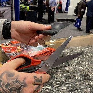 3.6K views · 76 reactions | These scissors are nuts, the first ones I use are the ones that I carry daily, they are a good scissor • But these @crescent_tool Wiss Single Ring Shears are on a whole other level • The demo doesn’t even seem legit till you try it yourself. The other scissors are sharp too, I made sure to have a closer look because I was skeptical about it. I guess good products like this just speak for themselves | Kruger Construction | Facebook