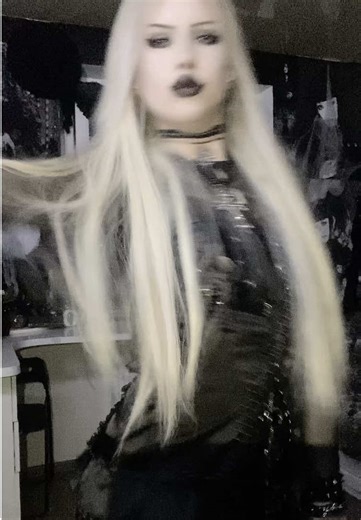 Guide to Cyber Goth Dance Styles