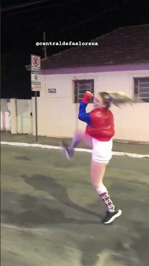 SINTA-SE UM VIPE NA ARLEQUINA E CORINGA 💃❤ #arlequina #dança