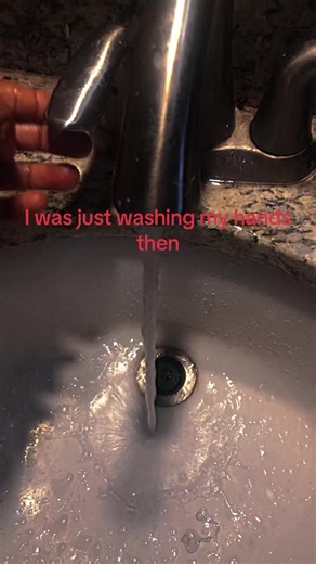 i caught my first ever rare Fairy gem. #fairyhunter😈 #fairyhunting #rarefairy♡ #fairyhuntersaregood #Starfishgem #rare #fairys #itsfun