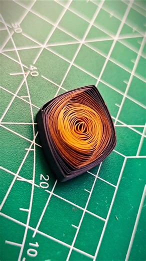 Quilling Vortex Coil 😱#shorts #diy #quilling #art #craft #youtubeshorts