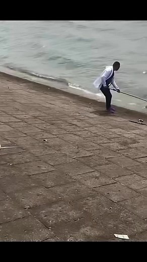 996K views · 7.2K reactions | Surround yourself with good people SONG LINKhttps://youtube.com/playlist?list=OLAK5uy_n0rqejfrwdvhqcSGf4JIHacM4beI_kU2A&si=tx4ySOQlZAdJlA-H | Wonderluli melody singer | Facebook