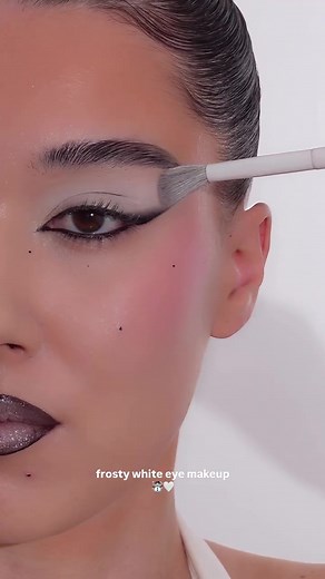 Holiday Eye Makeup Tutorial for a Festive Look