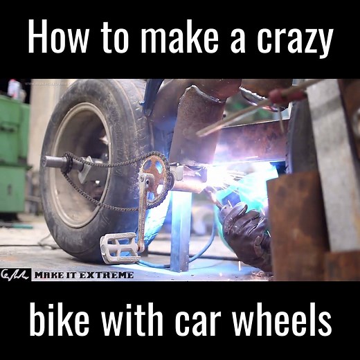 This monster bike was built from scratch. Impressive 🚴👏 | UNILAD Tech