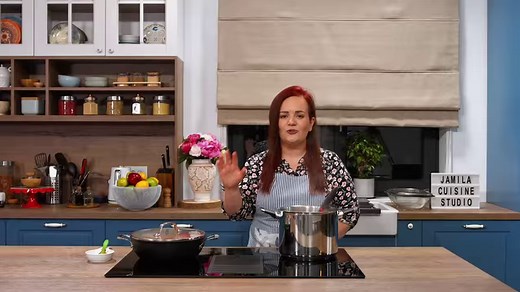 Paste cremoase cu sos delicios de rosii, o reteta simpla, usoara si pe placul intregii familii. Sunt gata in maxim 30 de minute si sunt foarte gustoase. Imi place sa le servesc cu parmezan deasupra si sa adaug putin sos picant. Reteta detaliata aici: https://jamila.ro/paste-cremoase | JamilaCuisine