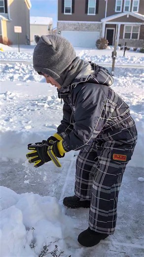 WHTchannel【ワットチャンネル】 on Instagram: "寒い日々が続いていますがご自愛ください❄"