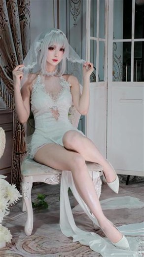 “能与您定下一生的誓约，是天狼星穷尽所有时光也不会改变的骄傲。往后岁岁年年，我都会伴您左右。”@阿昭Akira #碧蓝航线 #天狼星 #天狼星誓约