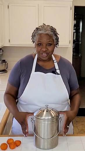 6.3K views · 110 reactions | Tap the link below to learn the 3 reasons to start composting EVEN IF YOU DON'T HAVE A GARDEN!  https://youtu.be/2p69fXv-g8s #compost #composting101 #compostingtips #compostingathome #kitchengarden #kitchengardener #kitchengardening #kitchengardenrevival #thegardenista Music: Mornings Musician: Jeff Kaale | The Gardenista | Facebook