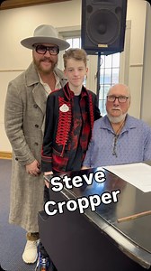 Rest in Power to songwriting and guitar legend Steve Cropper. @thestevecropper 🤍 it was such and honor to meet and visit with Mr. Cropper thanks to songwriting legend @desmond.child #legendsliveforever #stevecropper BE LOUD 🙏 | Vedder Gabriel