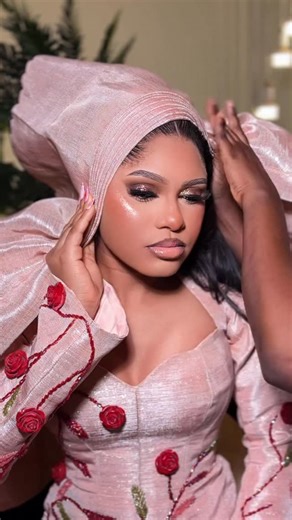 WORLDWIDE GELE GURU on Instagram: "3 days online class Just for 10 people Price =15k Date November 10th Payment closes November 3rd Kindly dm to book a slot Call 08121781026 for more enquiry . . #geleartistinlagos #crowngele #fypシ #viralvideos #skill #geleartist #knowledge #learning #learnmore #upgrade"