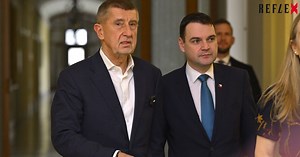 Češi jsou ve válce, Babiš blábolí: Dělám dispečera, protože manželka je na Maledivách. Srdíčko a Rayanair!
