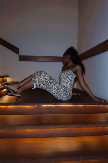 The top 2 exercises that snatched my back - cable pullovers - cable face pulls Training your back once a week is all you need.