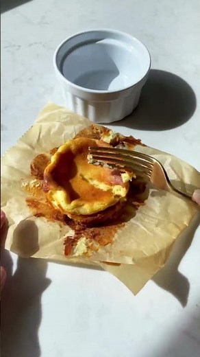 The easiest Mini Basque Cheesecakes! Recipe in the comments 🥮