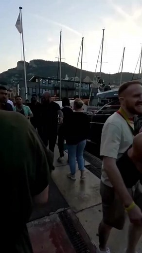 The Box #fyp #conormcgregor #motivation #ultimatefighter #michaelchandler #ufc #conormcgregormemes #mcgregor #gymmotivation