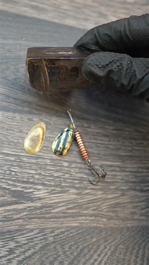 @copperfishlures on Instagram: "Fishing Tool 🎣 make spinners fast See how to make a lure using shaping metal and metal forming techniques. Simple lure making for everyone. #luremaking #metalforming #fishinglure #scraptometal #diytutorial"