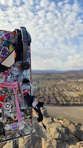 ⛰️From now on, rediscover the joy of trekking. With Hypershell, you can effortlessly reach heights that once took great effort. 📷: @thebalanceguru Website: https://bit.ly/3Cc3hbN #hypershell #hypershelladventure #trekking #mountains #hiking #outdoorslife #exoskeleton | Hypershell