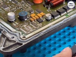 How to remove the ECU power chip！ #ECU #carrepair #supercars #chip | My Supercar Expert