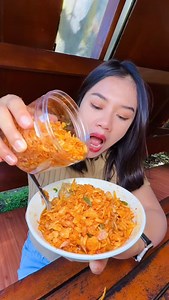 Ngebakso SAMBIL HEALING.!!! Enak bgt baksonya dimakan puas sama bawang goreng dan kentang mustofa. @detuikresto 📍Jl. Bojong Koneng Atas Kampung Haur Manggung Cikutra, Cibeunying Kidul, Cibeunying, Cimenyan, Bandung Regency, West Java 40124 | Betty Augustina Supriatin