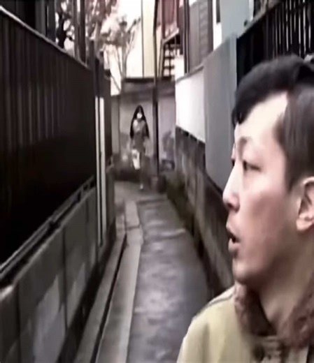 senritsu kaiki file kowasugi file 01 capture the slit mouthed woman” gives up a Strange vibe. || #senritsukaikifilekowasugi #fyp #edit #blowup #horror