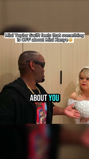 Mini Taylor Swift is suspicious about Mini Kanye #taylorswift #kanye #nelk #fullsend #music