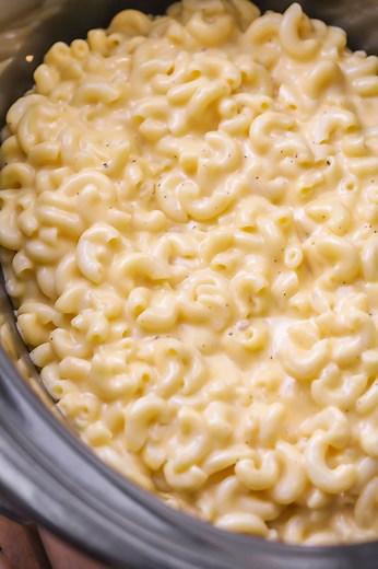 The Weeknight Mac and Cheese that Cooks Itself
