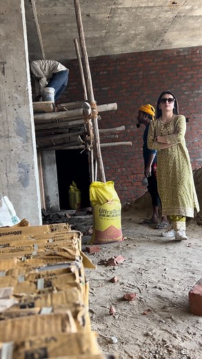 Puri wall girani pdi 🤦🏻‍♀️ . . . . . . . . . . . . #work #workoutmotivation #workplace #struggle #construction #site #himachal #solan #viral #viralreels #minivlog #morning #shimla #himachalpradesh #daily #dailylife #insta | Aarushi Singh