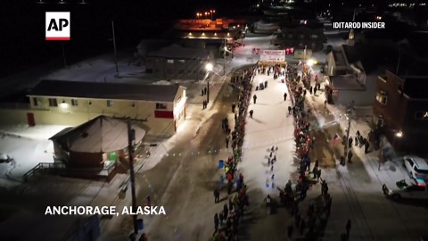 Jessie Holmes wins longest-ever Iditarod Trail Sled Dog Race
