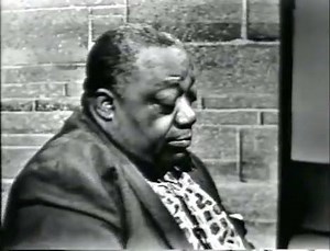 36K views · 953 shares | Singer and blues shouter Jimmy Rushing was born in Oklahoma on August 26, 1901. He sang with Jelly Roll Morton, #CountBasie, Benny Goodman and many others. We love the interview and performance he did with #RalphGleason on the wonderful TV show "Jazz Casual" | JazzCorner | Facebook