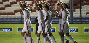 La vieja fórmula del trío ofensivo pinta bien en Nacional