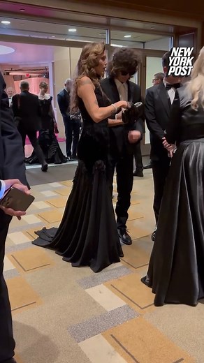 Miley Cyrus made the 2025 Oscars a date night with boyfriend Maxx Morando. 💕 | New York Post