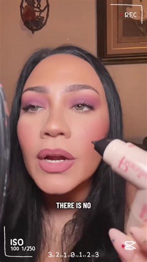 Quick Eyeliner Tutorial: Apply in Just Three Seconds