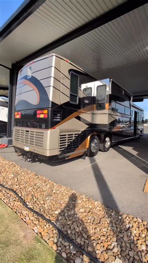 37K views · 7.4K reactions | @motorhomesoftx has an incredible deal on this Triple Slide Newell Coach Bath and Half with the Detroit Diesel Series 60 for $140k!! | Rving with Andrew Steele | Facebook