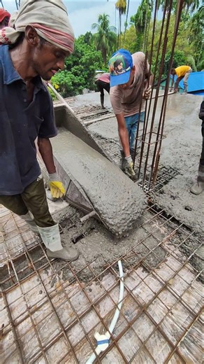 how concrete reaches the slab manually on side process #construction