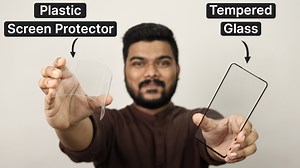 Plastic Screen Protector vs Tempered Glass: Which One Better for Smartphone?