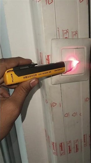 Electrical current tester Electrical voltage tester