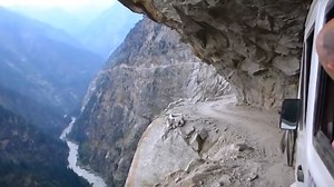 Planning to go to the Himalayas? This scary bus ride video might change your plans