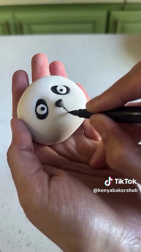 Fondant Panda Cake Decorating Tutorial