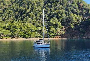 2000 Wauquiez 43 Pilot Saloon Deck Saloon for sale - YachtWorld