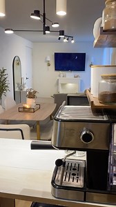 Antes y después de mi depa INFONAVIT #homeideas #home #homeinterior #interiordecor #aestheticdecor #interiordesign #decordesign #organizedhome #homedecor | Sally Martín