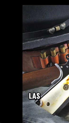 Colt 1911 #cowboys #wildwest #historiamilitar #historiadelasarmas #oldwest #armashistoricas #coltsaa