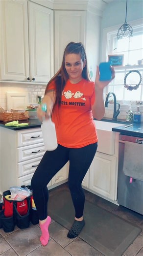 We basically live on the floor at this point 💃🧽 #TheMessMasters #FloorCare #CleaningService #HouseClenaig #CleaningProfessionals #HouseCleaner #DeepCleanDayton #CleaningCrew Let's get you booked! 937-550-1014 www.themessmasters.com hello@themessmasters.com | The Mess Masters