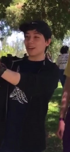 Dreaming of Meeting Quackity: A Fan's Heartbreak in Australia