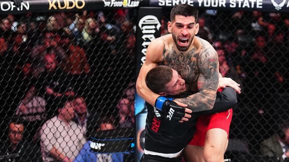 Ilia Topuria celebrates after stunning knockout of Alexander Volkanovski