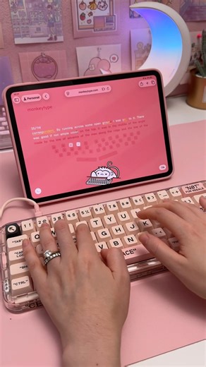 This keyboard sounds so satisfying 💕 | iPad accessories | desk setup