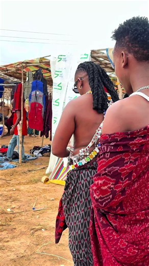 Nina furaha Leo kukutana na mheshimiwa Kairanga pale Mdaula,.Na Nina furaha na kuwakaribisha kwenye uzinduzi wangu utakaofanyika uwanja wa Sitikona tarehe 20..karibuni sana🙏🏻❤️#tanzaniantiktok🇹🇿 #samburutiktokers♥️♥️♥️ #kenyantiktok🇰🇪 #samburuticktokers #maasaitiktokers @BORNFIRE MAASAI @moso_pal @Diplomatic_masai @Jodan elle🦅 @Yero star ⭐