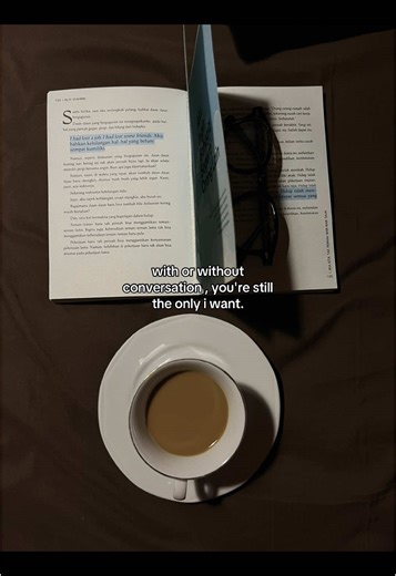 Strawberry Champagne: The Perfect Vibe for TikTok