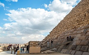 Egipt restauruje piramidę w Gizie. "Dar dla świata XXI wieku"